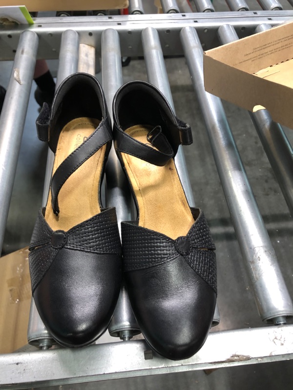 Photo 2 of Clarks Women's Emily Rae Pump 9 Black Leather