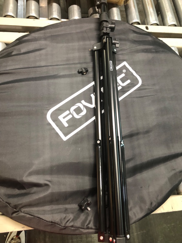 Photo 3 of Fovitec Spectra 1-Light LED Continuous Softbox Lighting Kit for Photography and Video Production with 5 25W LED Lamps, 1 20" x 28" Softbox and 5 Socket Fixture