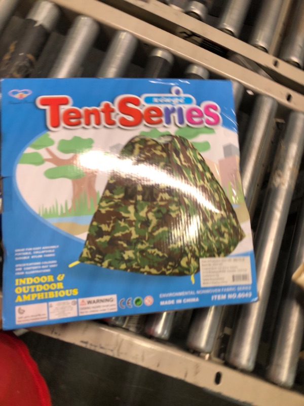 Photo 1 of Vokodo Kids Pop Up Camouflage Play Tent Foldable Indoor Outdoor Camping Style Camo Hunting Pretend Play Army Playhouse Boosts Imagination Creative Learning Perfect Toy for Children Boys and Girls