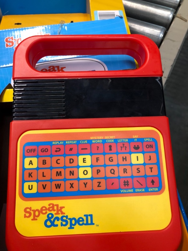 Photo 3 of Basic Fun Speak & Spell Electronic Game