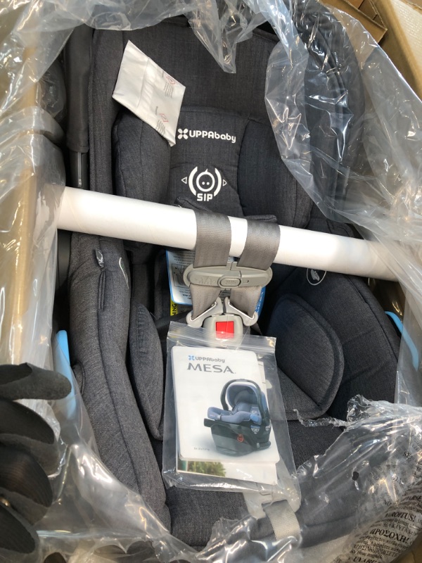 Photo 4 of MESA Infant Car Seat - JORDAN (charcoal mélange|merino wool) + MESA Base, 1 Count (Pack of 1) charcoal melange JORDAN