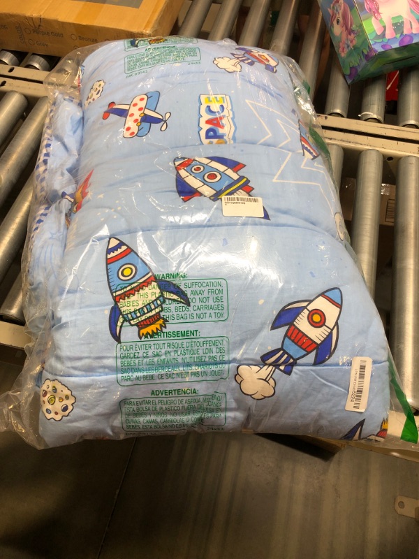 Photo 3 of 100% Cotton Children's Bedding Space Shuttle Rocket Design Comforter Set