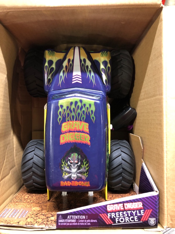 Photo 3 of Monster Jam, Official Grave Digger Freestyle Force, Remote Control Car, Monster Truck Toys for Boys Kids and Adults, 1:15 Scale