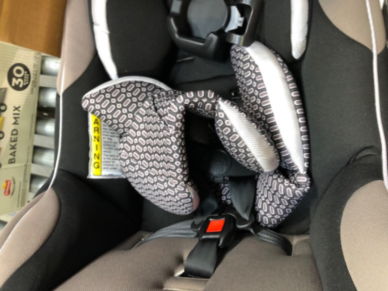 Photo 1 of Safety 1st Guide 65 Convertible Car Seat, Chambers