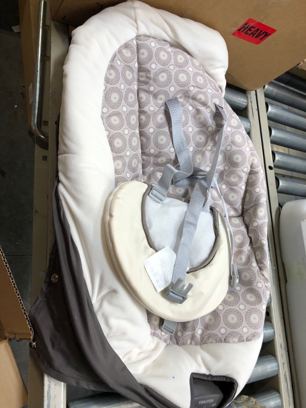 Photo 1 of Graco Simple Sway Abbington Baby Swing