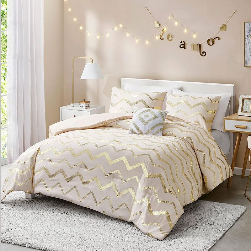 Photo 1 of 
Codi Cream White and Gold Comforter Set for Full/Queen Size Bed, Cute Metallic Ivory Bed Sets, 4 Piece (2 Matching Shams + 1 Decorative Pillow)
