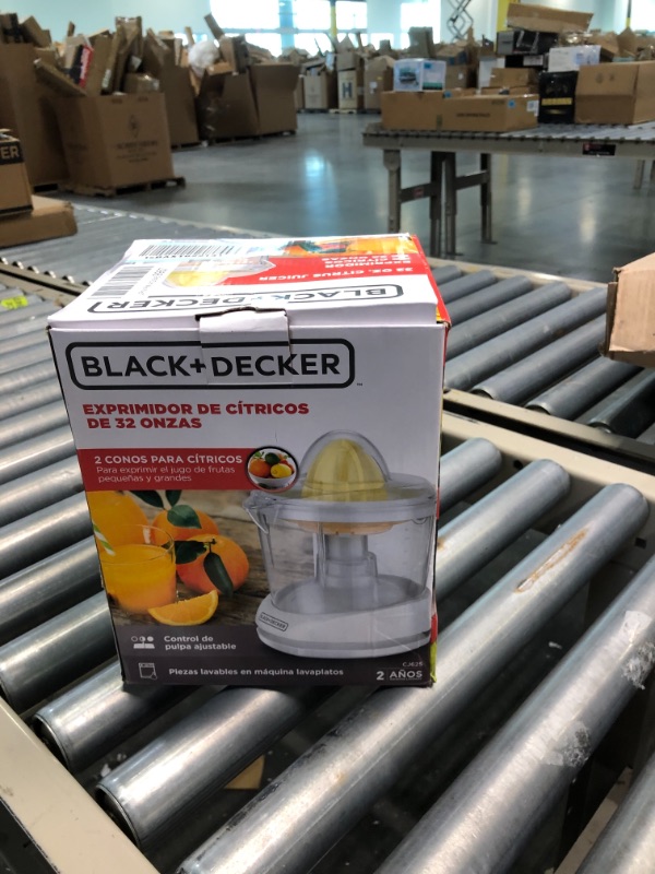 Photo 6 of BLACK+DECKER 32oz Citrus Juicer, White, CJ625