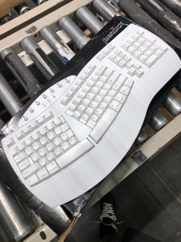 Photo 2 of Perixx Periboard-612 Wireless Ergonomic Split Keyboard, US English Layout