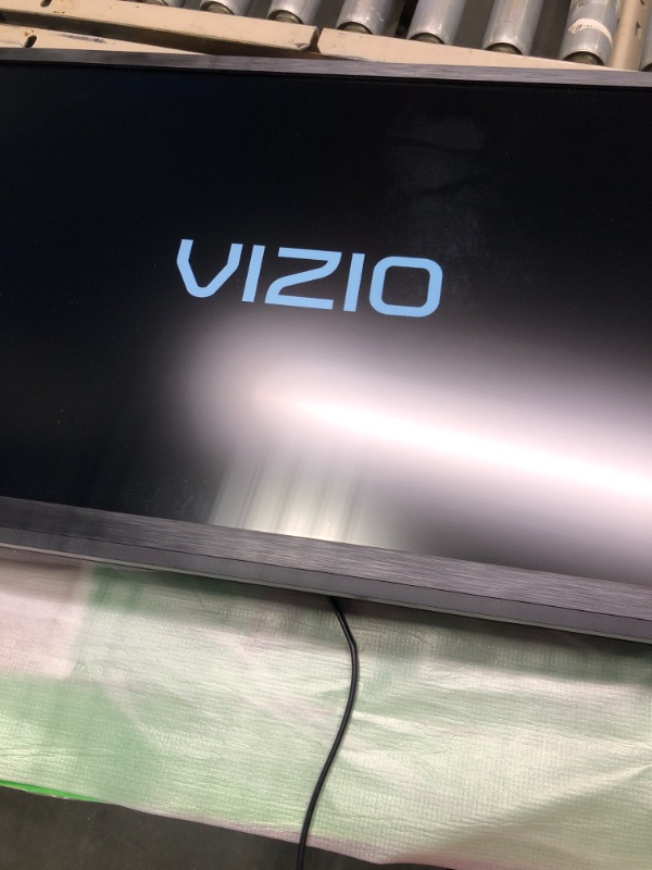 Photo 2 of VIZIO 24 Inch Smart TV, D-Series Television Full HD 1080p with Apple AirPlay and Chromecast Built-in (D24f-G1) 24 in Stand Base Version