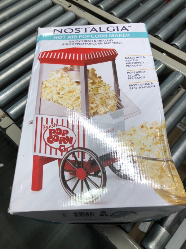 Photo 4 of Nostalgia Popcorn Maker Machine - Professional Table-Top With 2.5 Oz Kettle Makes Up to 10 Cups - Vintage Lincoln Popper Popcorn Machine Movie Theater Style - Red & White
