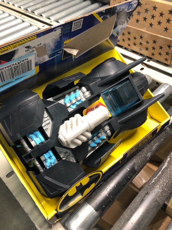 Photo 1 of DC Comics Batman, Tech Defender Batmobile, Transforming Vehicle with Blaster Launcher, Kids Toys for Boys Ages 4 and Up Transforming Batmobile