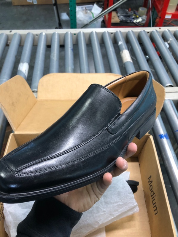 Photo 4 of Clarks Men's Tilden Free Slip-On Loafer Size 12