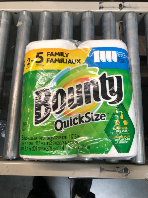 Photo 1 of Bounty Select-A-Size Paper Towels, White, 2 Double Plus Rolls = 5 Regular Rolls