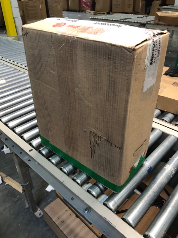 Photo 1 of HP EliteDesk 705 G1 SFF, A6-7400B 3.5GHz, 8GB RAM, 500GB Hard Drive, DVDRW, Windows 10 Pro 64Bit (