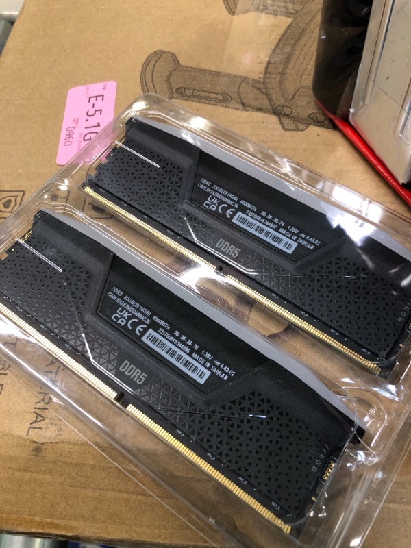 Photo 4 of CORSAIR VENGEANCE RGB DDR5 RAM 32GB (2x16GB) 6000MHz CL36 Intel XMP iCUE Compatible Computer Memory - Black (CMH32GX5M2D6000C36) 32GB (2x16GB) Black