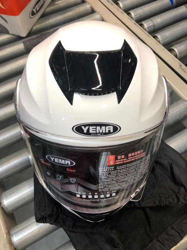 Photo 6 of Motorcycle Modular Full Face Helmet YEMA YM-926 Moped DOT Street Racing Crash Helmet White Small