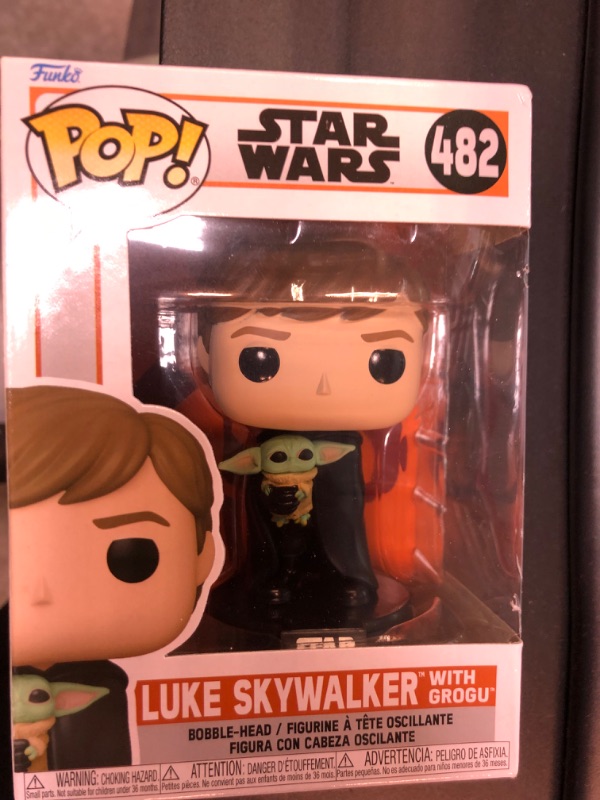 Photo 2 of Funko Pop! Star Wars: The Mandalorian - Luke Skywalker with Grogu