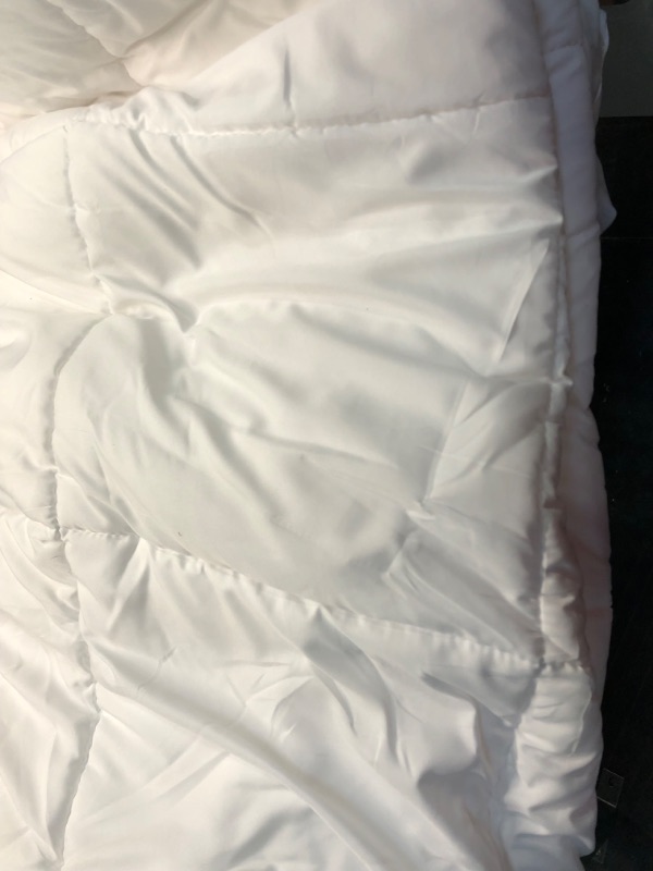 Photo 4 of Utopia Bedding Comforter - All Season Comforters Queen Size - Plush Siliconized Fiberfill - White Bed Comforter - Box Stitched