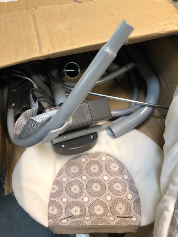 Photo 2 of Graco Simple Sway Abbington Baby Swing