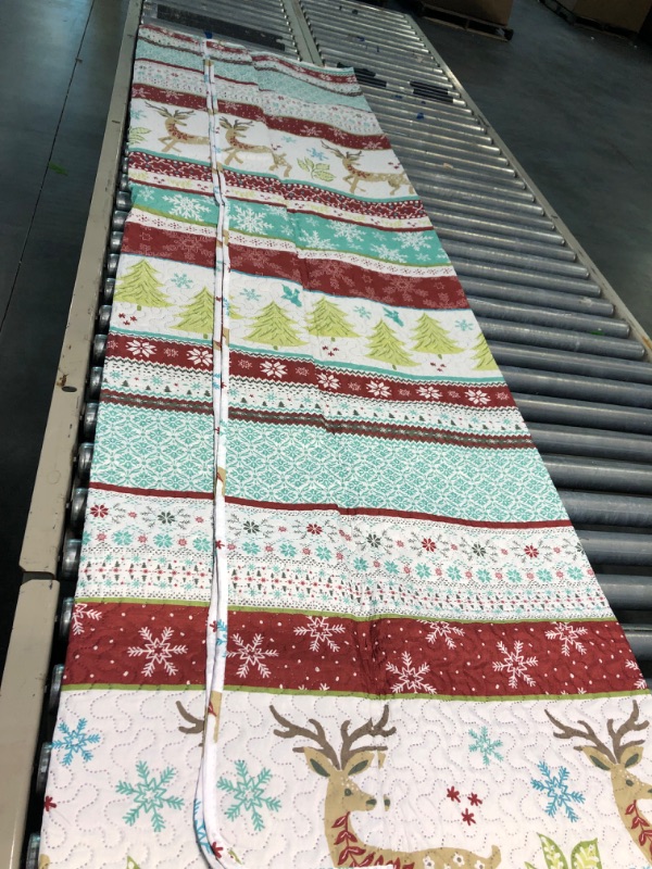 Photo 2 of 3-Piece Multicolor Reindeer/Snowflakes Microfiber Full/Queen Quilt Set