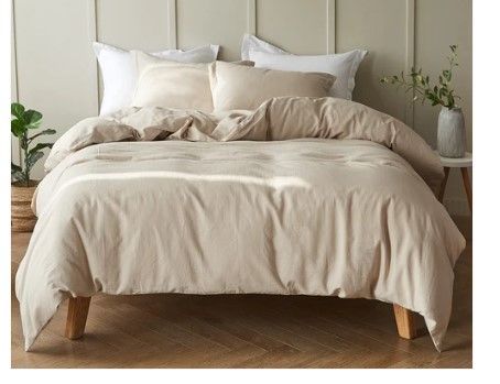 Photo 1 of 3-Piece King Bedding set - thin blanket - 2 pillowcases - brown - tan 