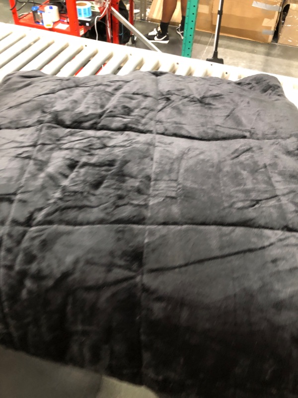 Photo 3 of Amazon Basics Ultra-Soft Micromink Sherpa Comforter Bed Set - Black, King Black King