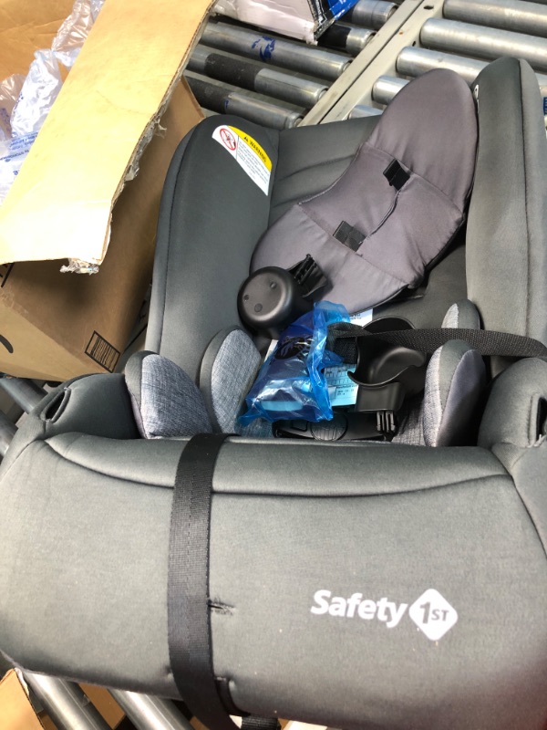 Photo 2 of Safety 1st Jive 2-in-1 Convertible Car Seat