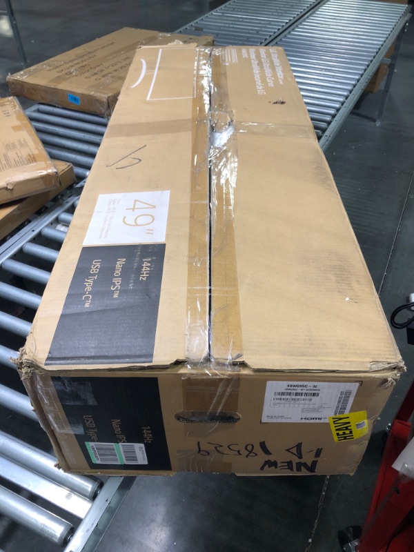 Photo 1 of LG 49WQ95C-W 49 Inch 32:9 Curved UltraWide DQHD (5120 x 1440) Nano IPS Monitor, NVIDIA® G-SYNC® Compatible & AMD FreeSync™ Premium Pro, HDMI 2.1 & USB Type-C (90W PD), Tilt/Height/Swivel Adjustable
