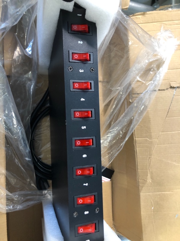 Photo 4 of PDU Power Strip Surge Protector - 150 Joules,9 Outlet Strips Surge Protector z - Heavy-Duty Electric Extension Cord Strip - 1U Rack Mount Protection Power Outlet Strip - 9 Front Switch - Pyle PDBC70 With Power Switches Protector