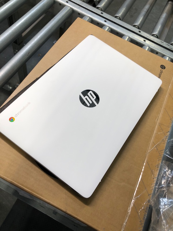 Photo 5 of HP Chromebook 14 Laptop, Intel Celeron N4000 Processor, 4 GB RAM, 32 GB eMMC, 14” HD Display, Chrome, Lightweight Computer with Webcam and Dual Mics, Home, School, Music, Movies (14a-na0021nr, 2021)