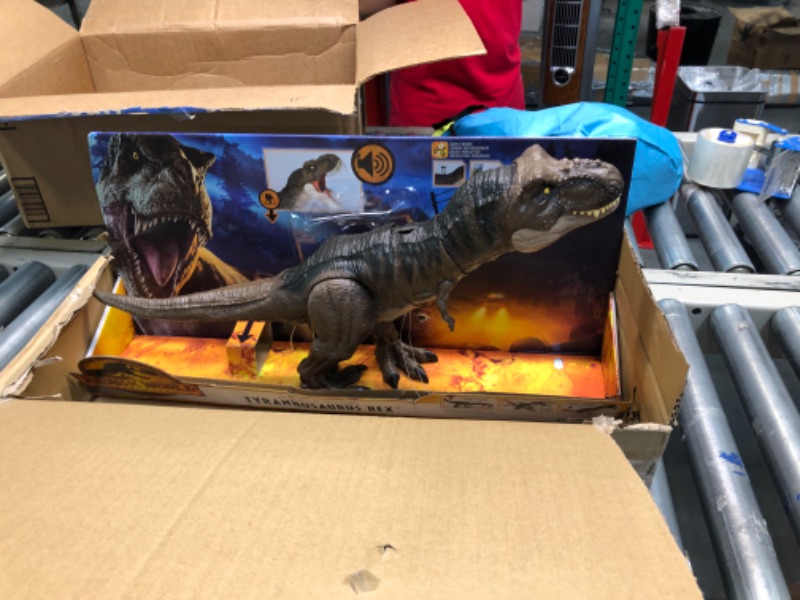 Photo 3 of ?Jurassic World Dominion Dinosaur T Rex Toy, Thrash ‘N Devour Tyrannosaurus Rex Action Figure with Sound and Motion???? Frustration Free Packaging