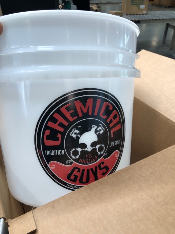 Photo 3 of Chemical Guys ACC161 Heavy Duty Smoked Obsidian White Detailing Bucket (4.5 Gal) and Bucket Lid (For Car Wash, Boat, Truck, RV, Fishing & More)