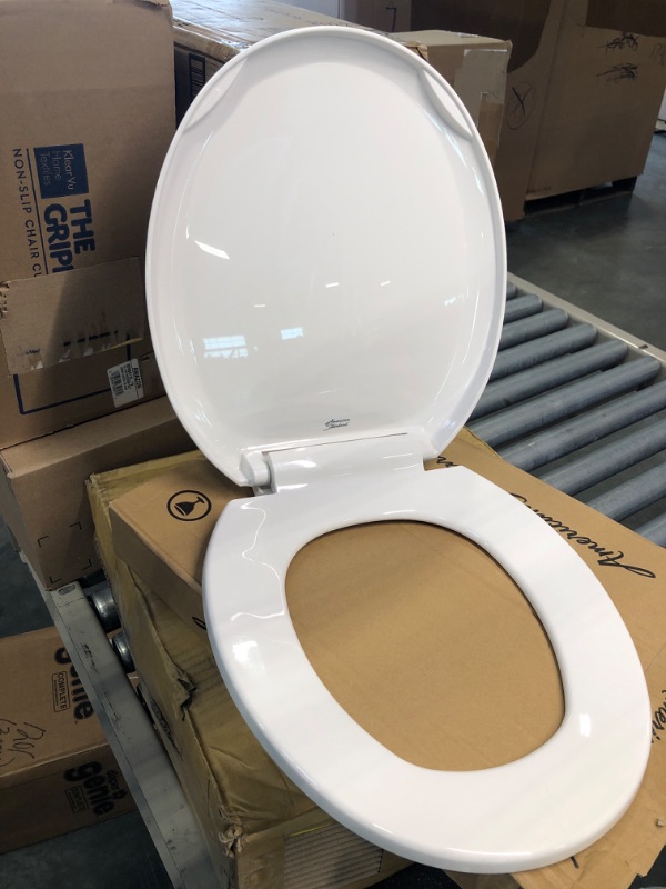 Photo 2 of American Standard 5320B65CT.020 Champion Slow-Close Round Front Toilet Seat, White
