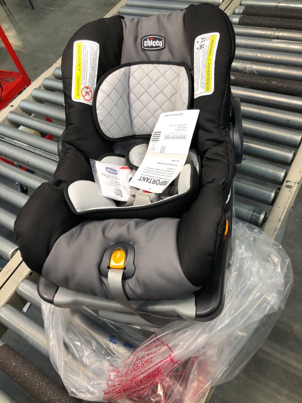 Photo 2 of Chicco KeyFit 30 Infant Car Seat, Orion