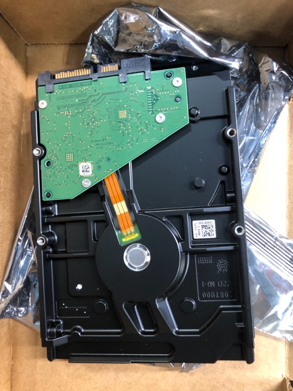 Photo 3 of Seagate BarraCuda 2TB Internal Hard Drive HDD – 3.5 Inch SATA 6Gb/s 7200 RPM 256MB Cache – Frustration Free Packaging (ST2000DM008/ST2000DMZ08) 2TB HDD