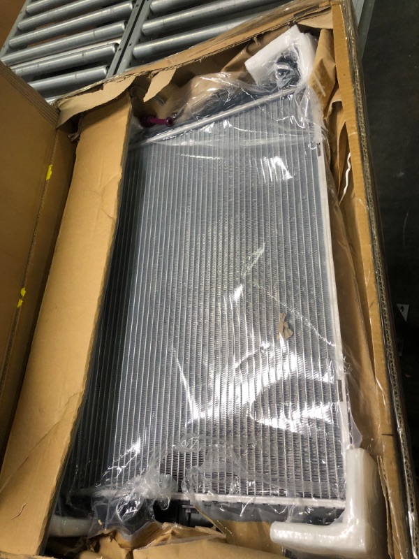 Photo 1 of A-Premium Engine Coolant Radiator Assembly Compatible with BMW E90/E91/E92 128i, 325i, 325xi, 328i xDrive, 328xi, 330i, 330xi, Z4, Replace# 17117559273, 17117562079