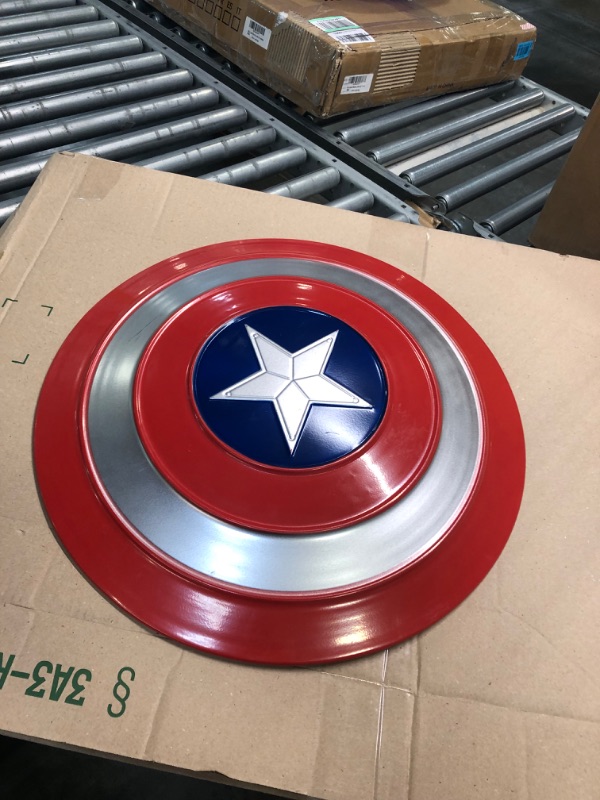 Photo 3 of Captain America: Civil War Captain America Shield