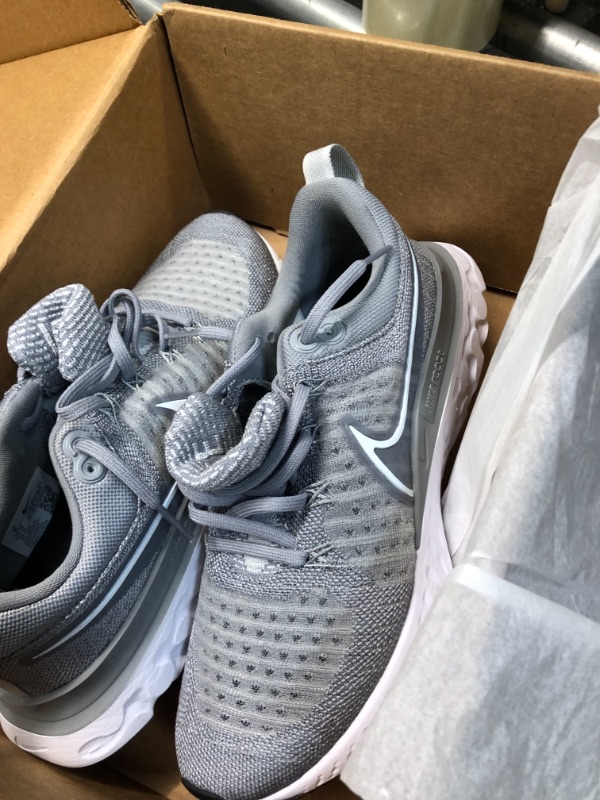 Photo 1 of Nike React Infinity Flyknit Size 8, grey