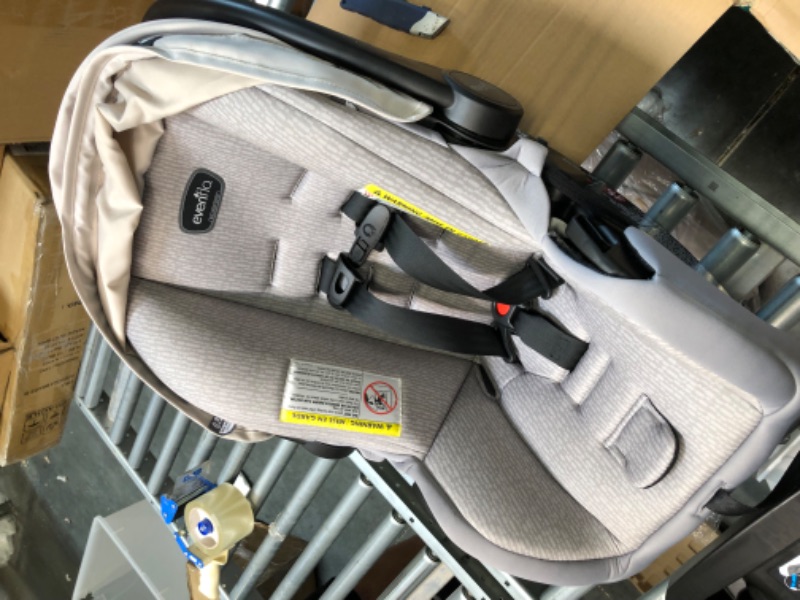 Photo 3 of Evenflo LiteMax Infant Car Seat