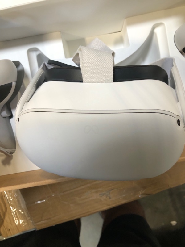 Photo 4 of Meta Quest 2 — Advanced All-In-One Virtual Reality Headset — 128 GB Headset Only 128GB ( Lightly USE) NEW (unable to test) 