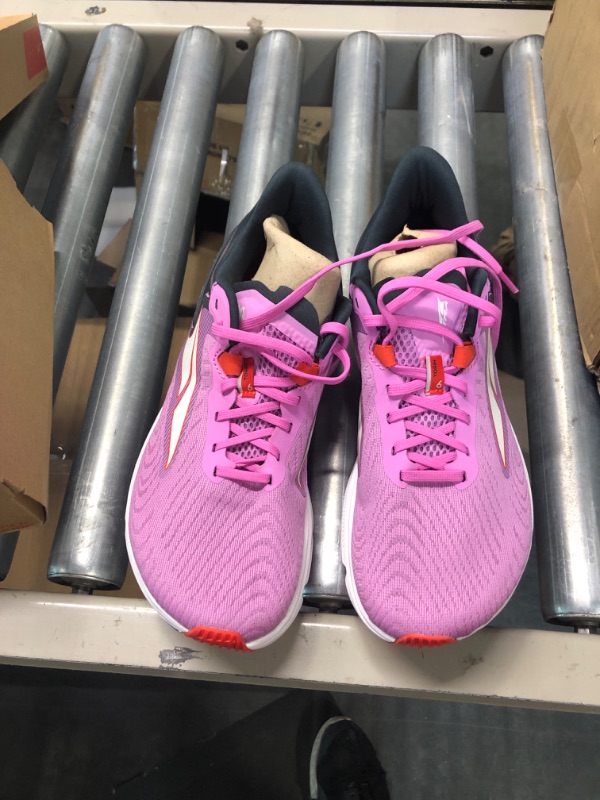 Photo 4 of ALTRA Women's AL0A7R78 Torin 6 Road Running Shoe 9 Pink