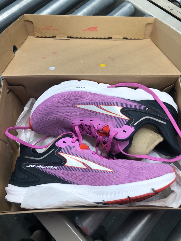 Photo 3 of ALTRA Women's AL0A7R78 Torin 6 Road Running Shoe 9 Pink