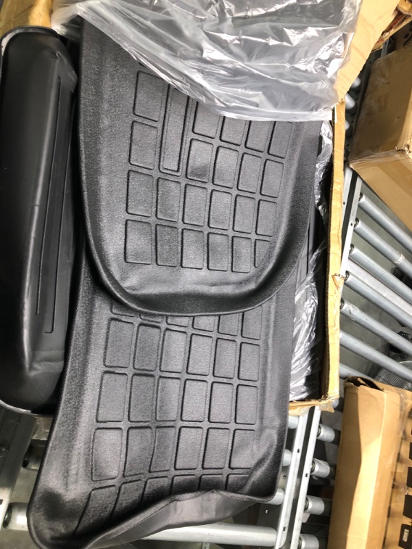 Photo 2 of Tesla Model Y Floor Mats 2022 2021 2023 Mats Custom Fit Waterproof Anti-Slip Accessories All Weather Floor Mat Suitable for 5 Seats