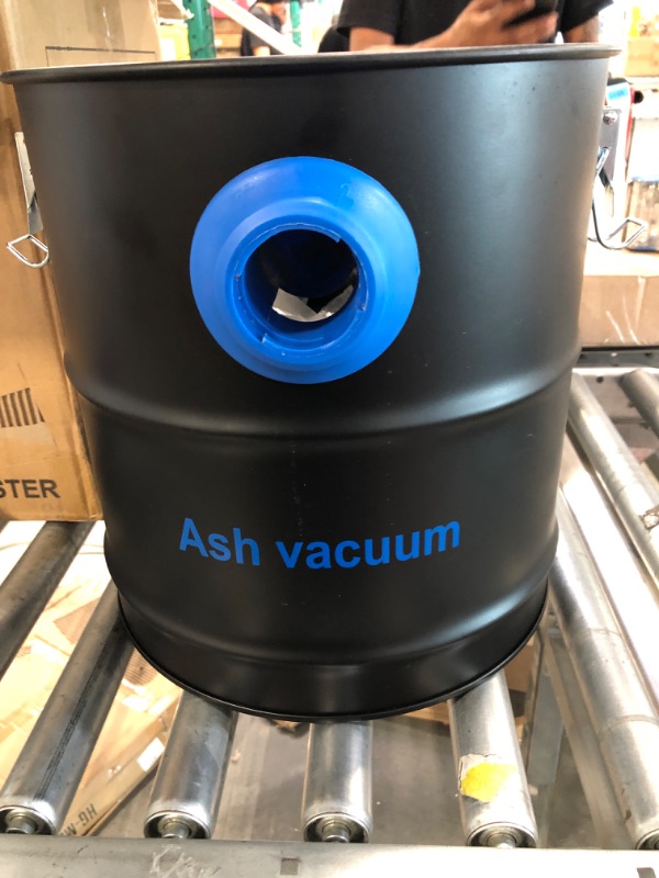 Photo 5 of Ash Vacuum Cleaner, 20L/5.3 Gallon Multifunctional Ash Vacuum, Vacuum/Blower Function, Included Accessories for Fireplaces, Pellet Stoves, BBQ Grills, Wood-Burning Stoves and Fire Pits - 1200W Blackx003c62y7h
