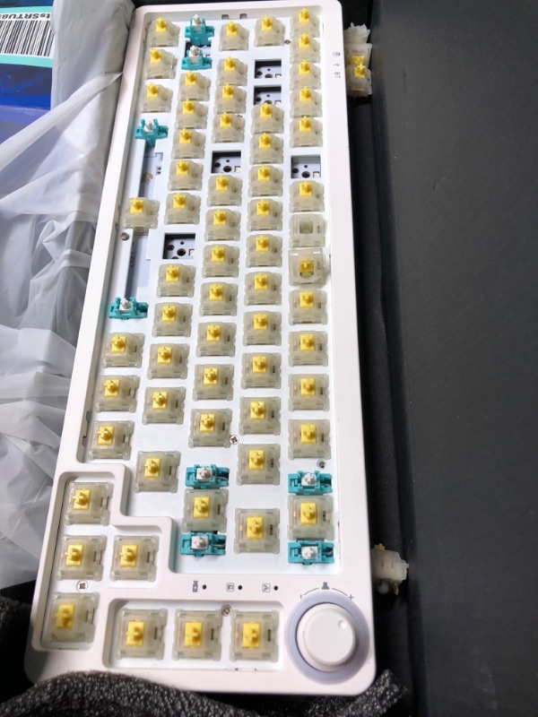 Photo 2 of GK GAMAKAY LK67 65% RGB Modular DIY Mechanical Keyboard, 67 Keys Hot Swappable 3pin/5pin Switch, Programmable Triple Mode Bluetooth 5.0/USB-C Wired/2.4GHz Wireless Customized Keyboard Kit (White) (used)