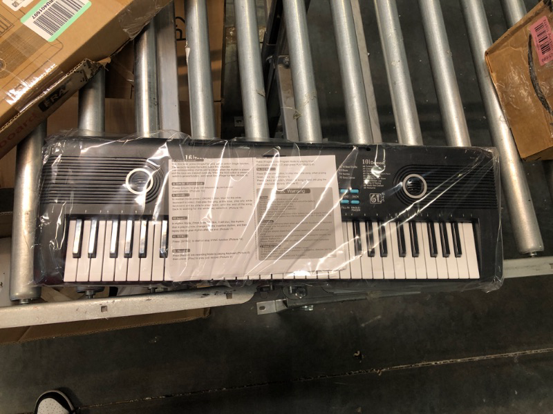 Photo 1 of 61 Keys Keyboard Piano, Electronic Digital Piano with Built-In two Speaker Microphone, With Sheet Stand, Portable Keyboard Gift Teaching for Beginners
Color:61 Key Keyboard Piano