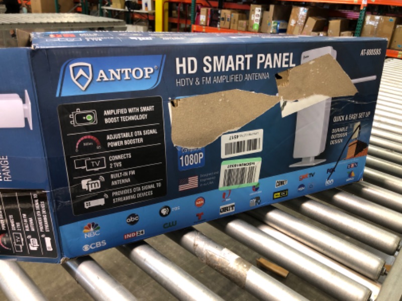 Photo 2 of ANTOP - Hd Smart Booster Panel Indoor/Outdoor Tv Antenna with J Pole (AT-800SBSJ)