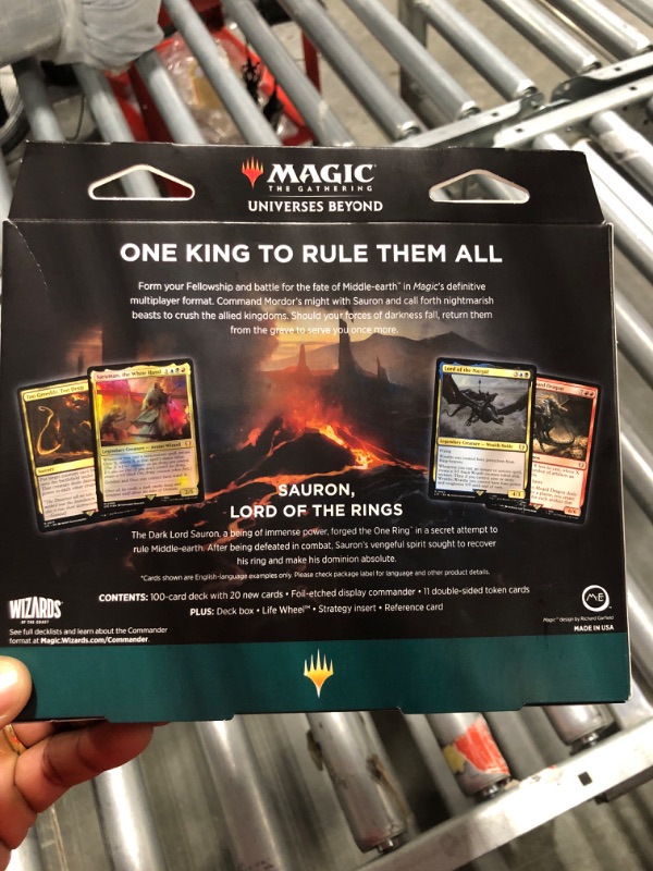 Photo 3 of Magic: The Gathering The Lord of The Rings: Tales of Middle-Earth Commander Deck 3 + Collector Booster Sample Pack
