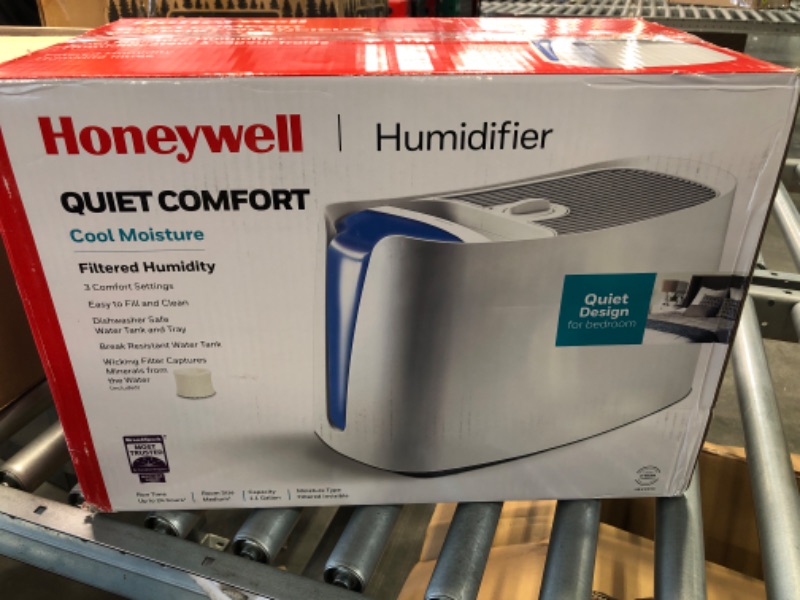 Photo 3 of 800 Square Foot 1.1 Gallon Cool Mist Humidifier