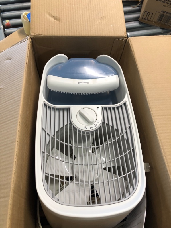 Photo 2 of 800 Square Foot 1.1 Gallon Cool Mist Humidifier